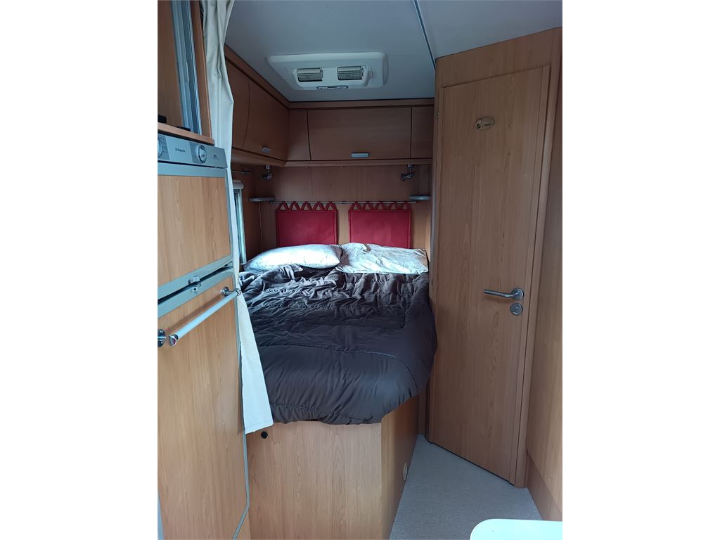 Pilote Bavaria T 067 XFT usato foto 17