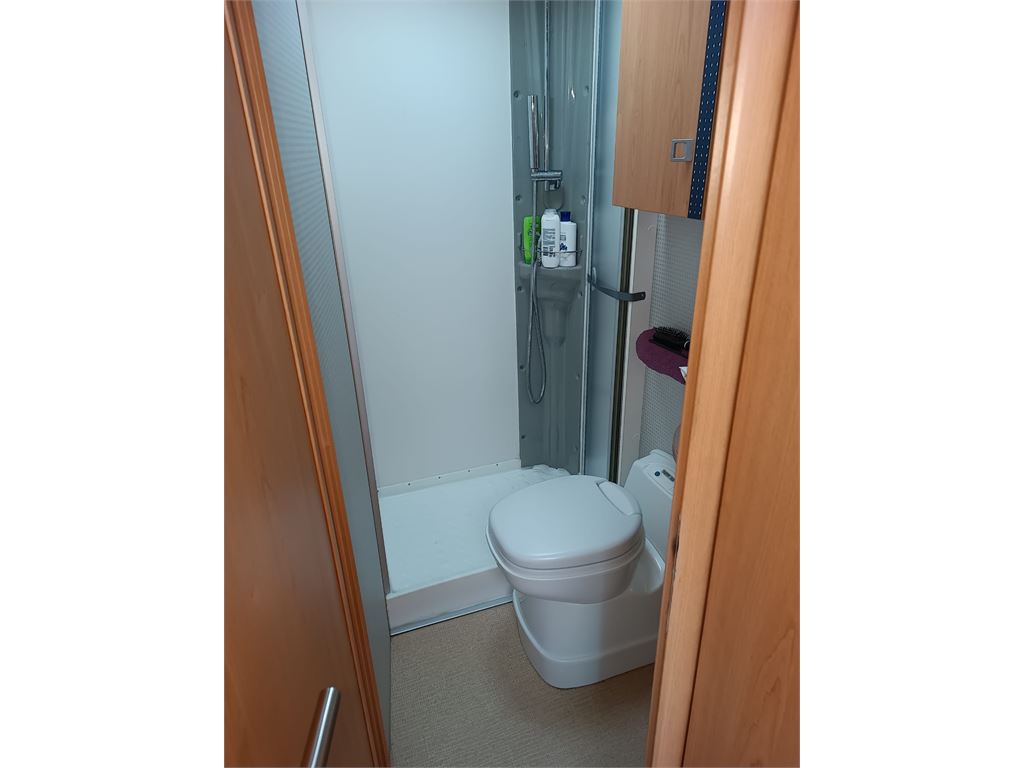 Pilote Bavaria T 067 XFT usato foto 21